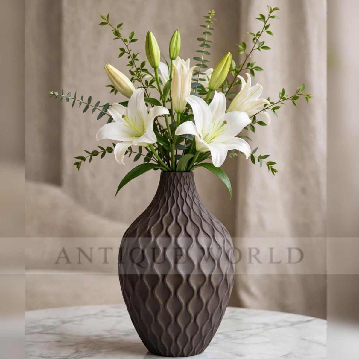 Luxury Wave Pattern Flower Vase