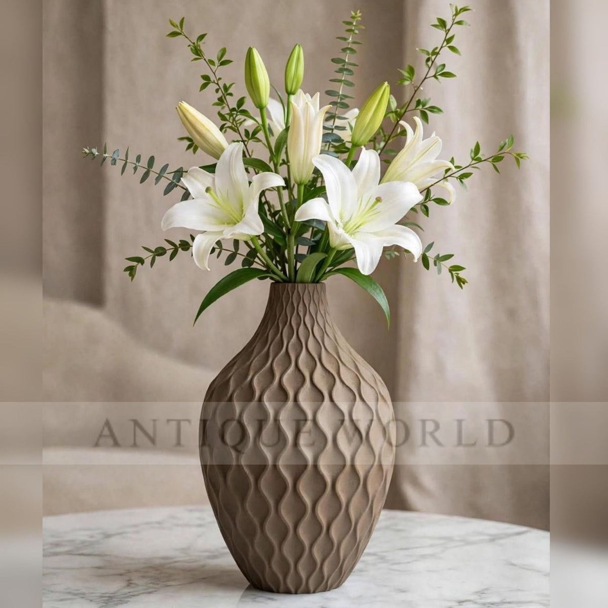 Luxury Wave Pattern Flower Vase