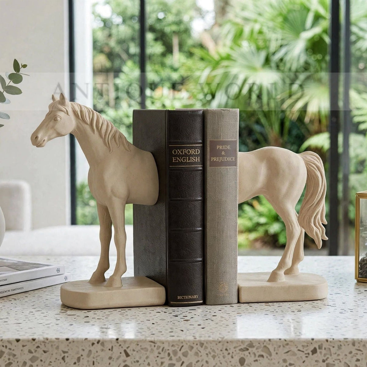 “Modern Black Horse Bookend Set – Resin Decorative Book Holders”