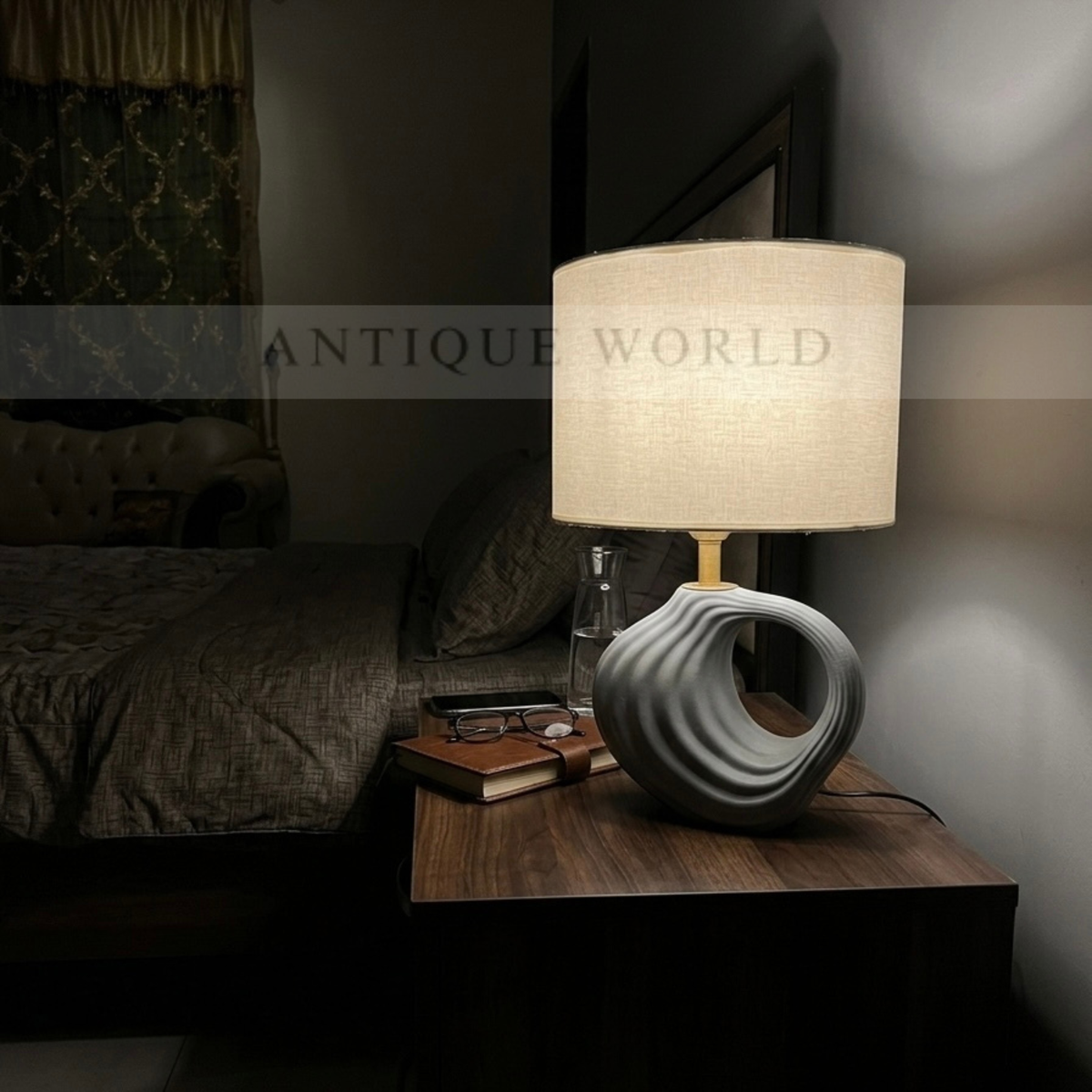 The Ripple Sculptural Bedside Lamp 1 pc