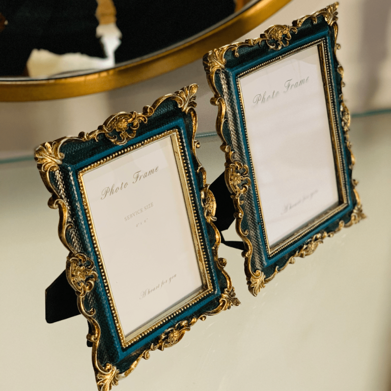 Resin luxurious Photo Frames (1Pc)