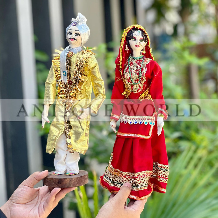 Bride Groom Cultural Dolls Sculpture 1pc