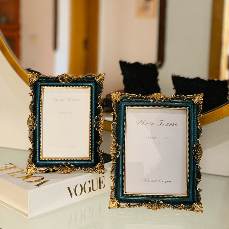 Resin luxurious Photo Frames (1Pc)